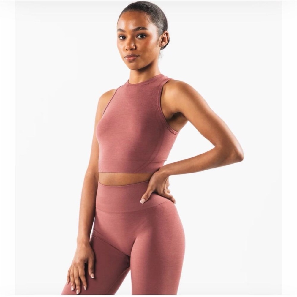 Alphalete Stratus Crop Tank Women’s Seamless Top in Rose Mauve Pink High Neck S